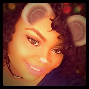 Meet your Posher, Kendra